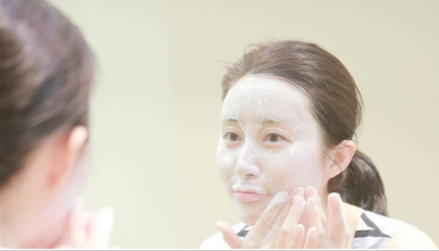 懂得如何卸妆才更能够保养肌肤