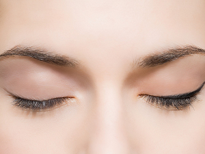 眼霜什么时候用效果最好？