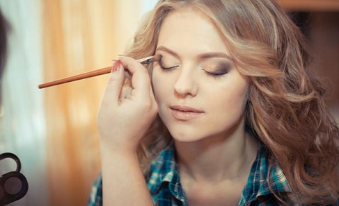 这六个护肤化妆误区， 很容易导致皮肤不好！