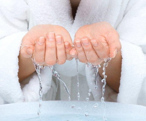 白醋洗脸的好处与坏处 这些你必须要清楚！