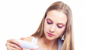 皮肤暗黄怎么改善变白？皮肤暗黄改善变白的方法！